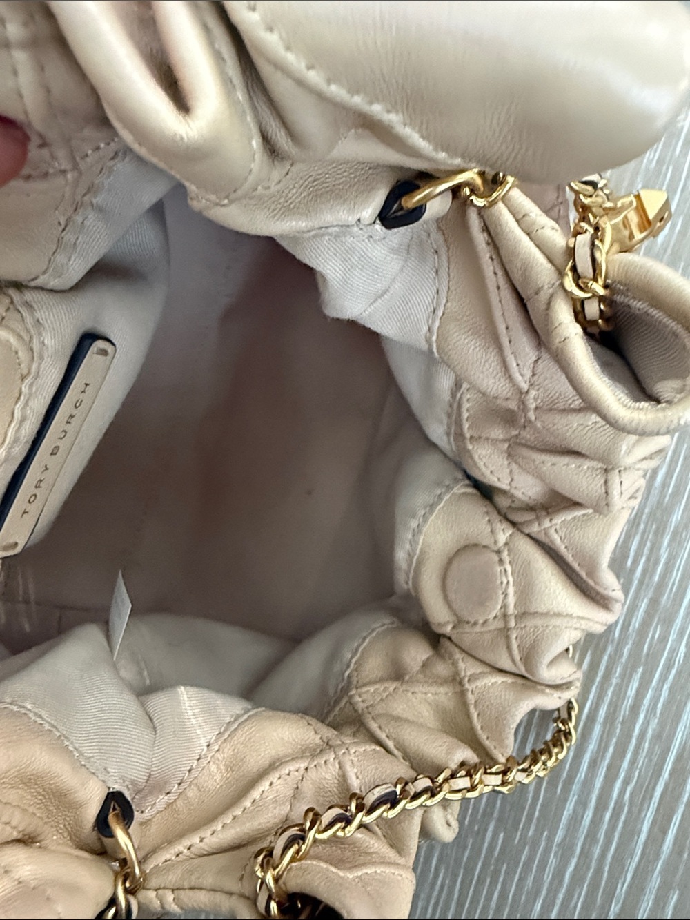 Tory Burch Fleming Mini Hobo Quilted Drawstring Leather Bag Vanilla Gold Chain - Picture 12 of 15